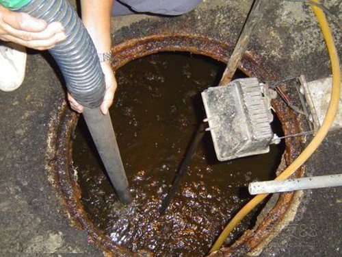 打安镇隔油池清理